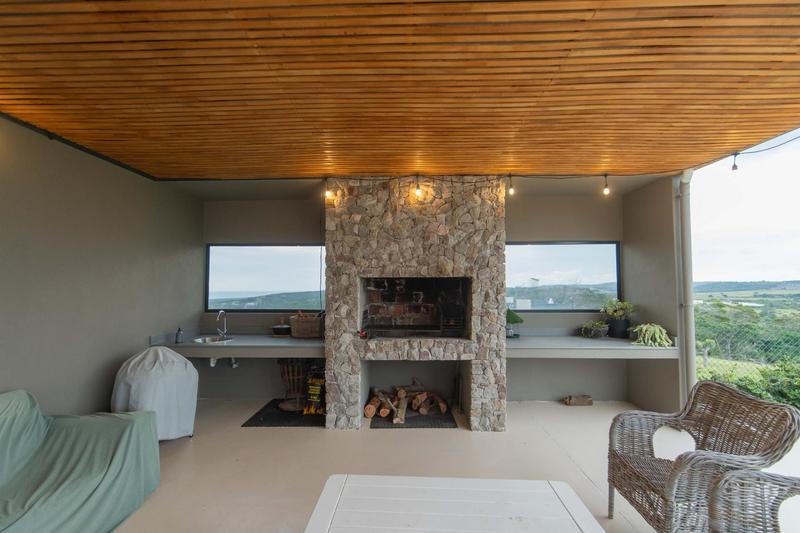 4 Bedroom Property for Sale in Kragga Kamma Eastern Cape